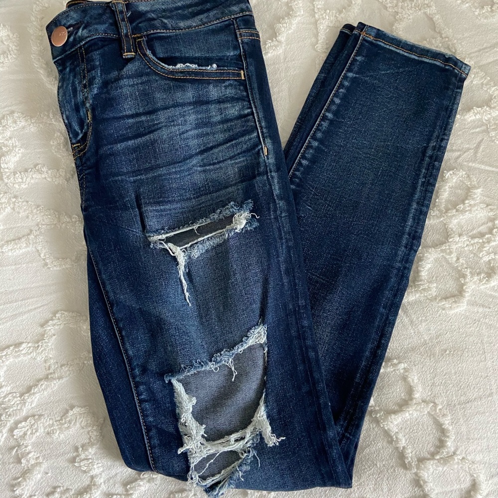 American Eagle Super Stretched Ripped Jeans